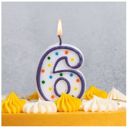 Свеча Цифра Белая в Горошек "6" 