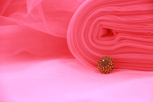 Фатин блестящий Ярко-Розовый средней жесткости 3*1 м. T1357-145